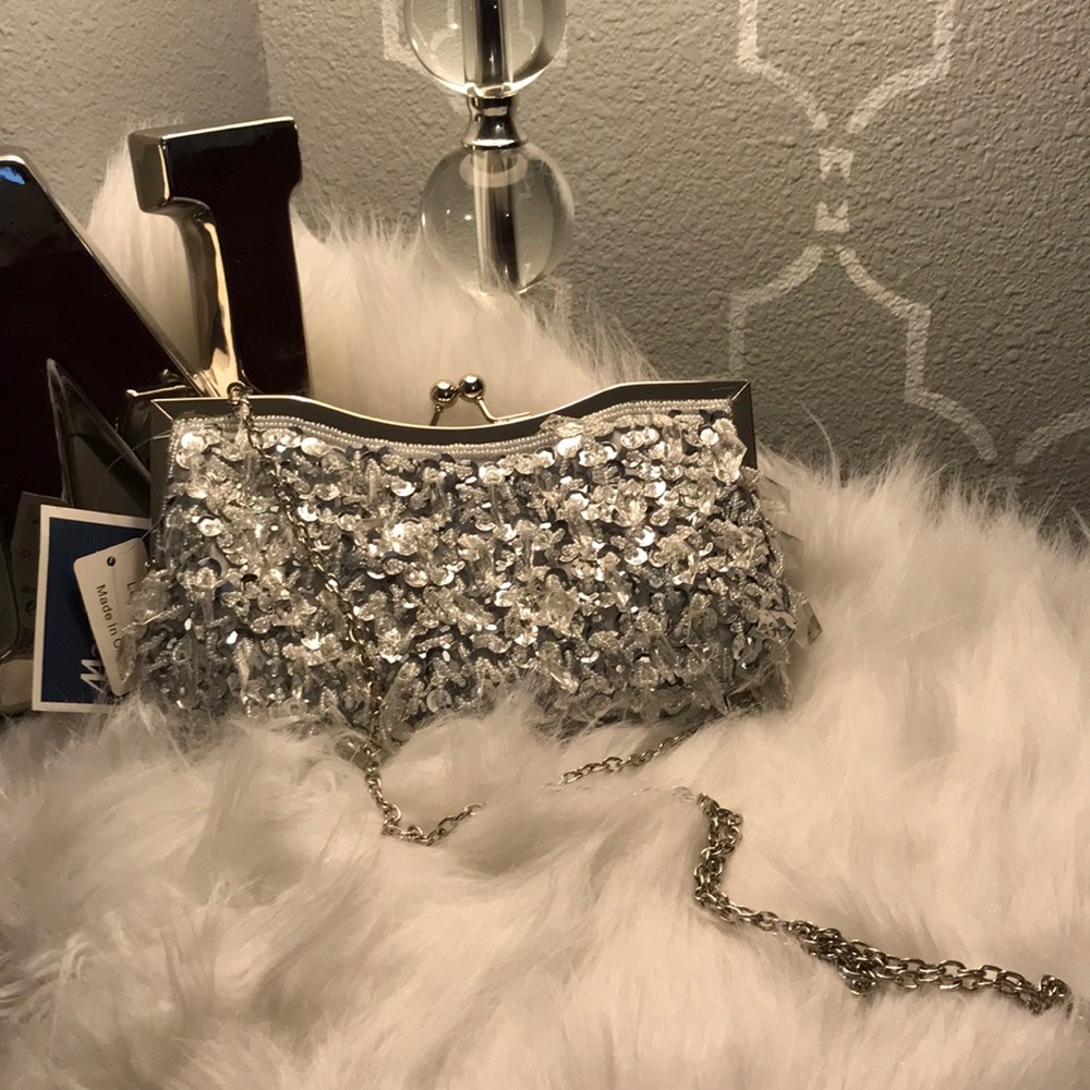Silver beaded clutch w removable shoulder strap